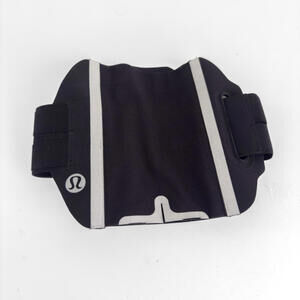 Lululemon Adjustable Run Armband for Smart Phone